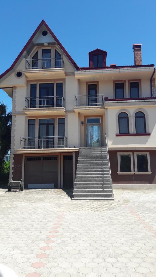 Guest House Amo บาทูมิ ภายนอก รูปภาพ