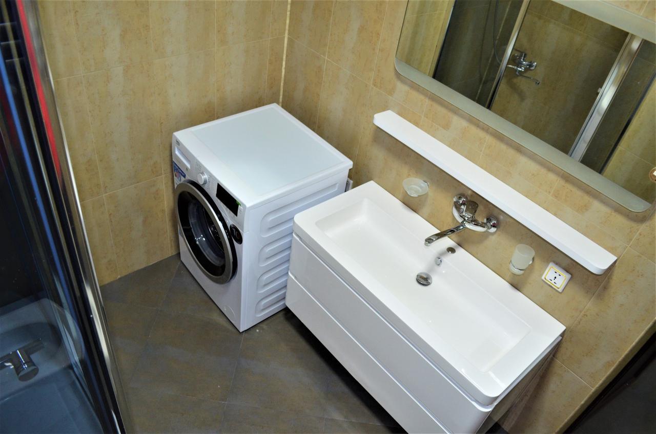 Guest House Amo บาทูมิ ภายนอก รูปภาพ